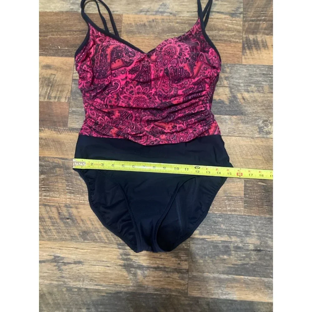 Paisley and‎ Black Miraclesuit - Picture 6 of 6